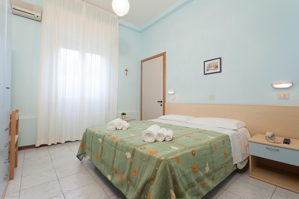 Hotel Santa Martina Вилламарина Экстерьер фото